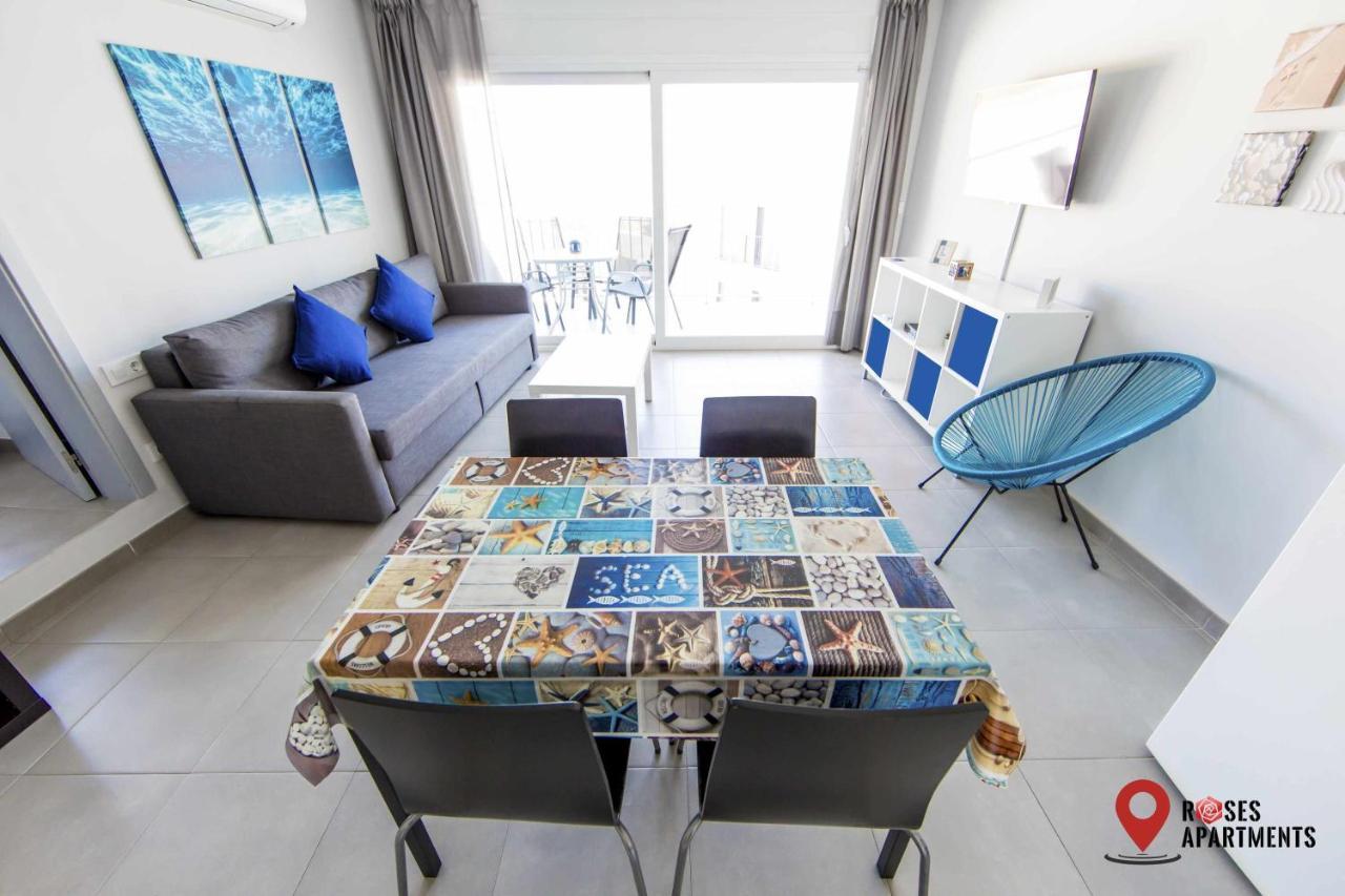 Roses Apartments Ocean 2 Habitaciones Vista Mar Lateral Bagian luar foto